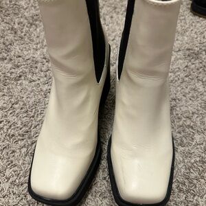 Women's MIA White Square-Toe Chelsea Boots